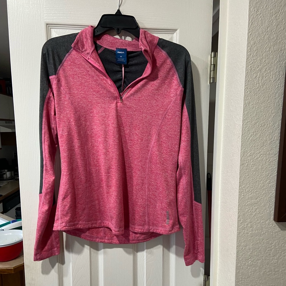 1/4 Zip Athletic Pullover